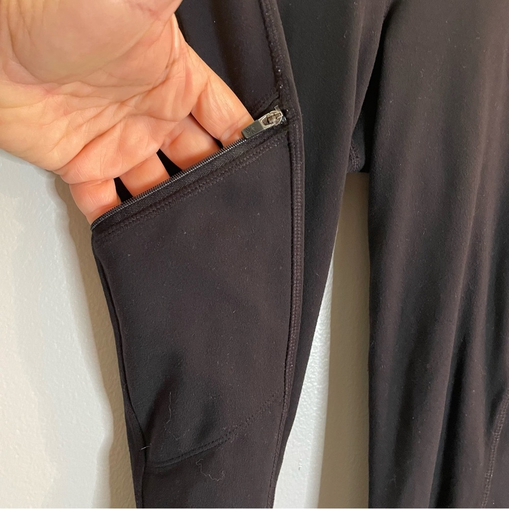 Athleta Metro Drifter Tight Leggings Black Zipper Pockets Womens XS - Picture 6 of 11